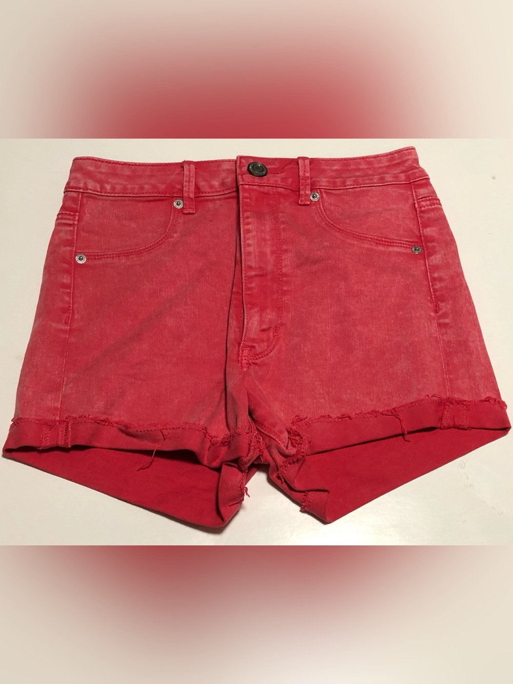 American Eagle Outfitter Red shorts Jean Stretch Size 6 Women Preowned Classic